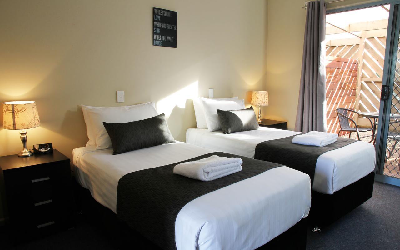 Robinvale Bridge Motel Экстерьер фото
